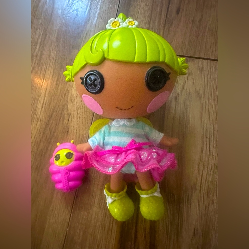 Lalaloopsy Little Twinkle E Flutters With Pet
